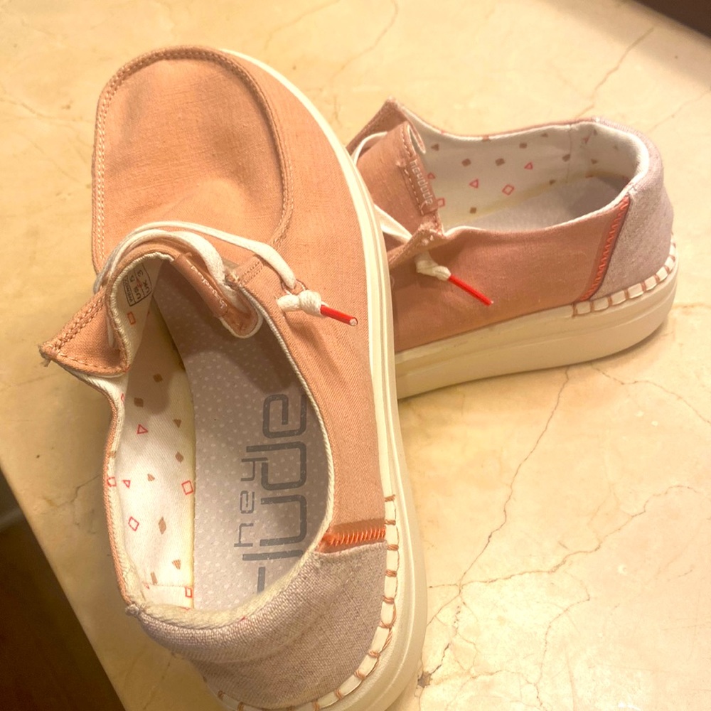 Hey Dude women’s shoes US 5 EU 36